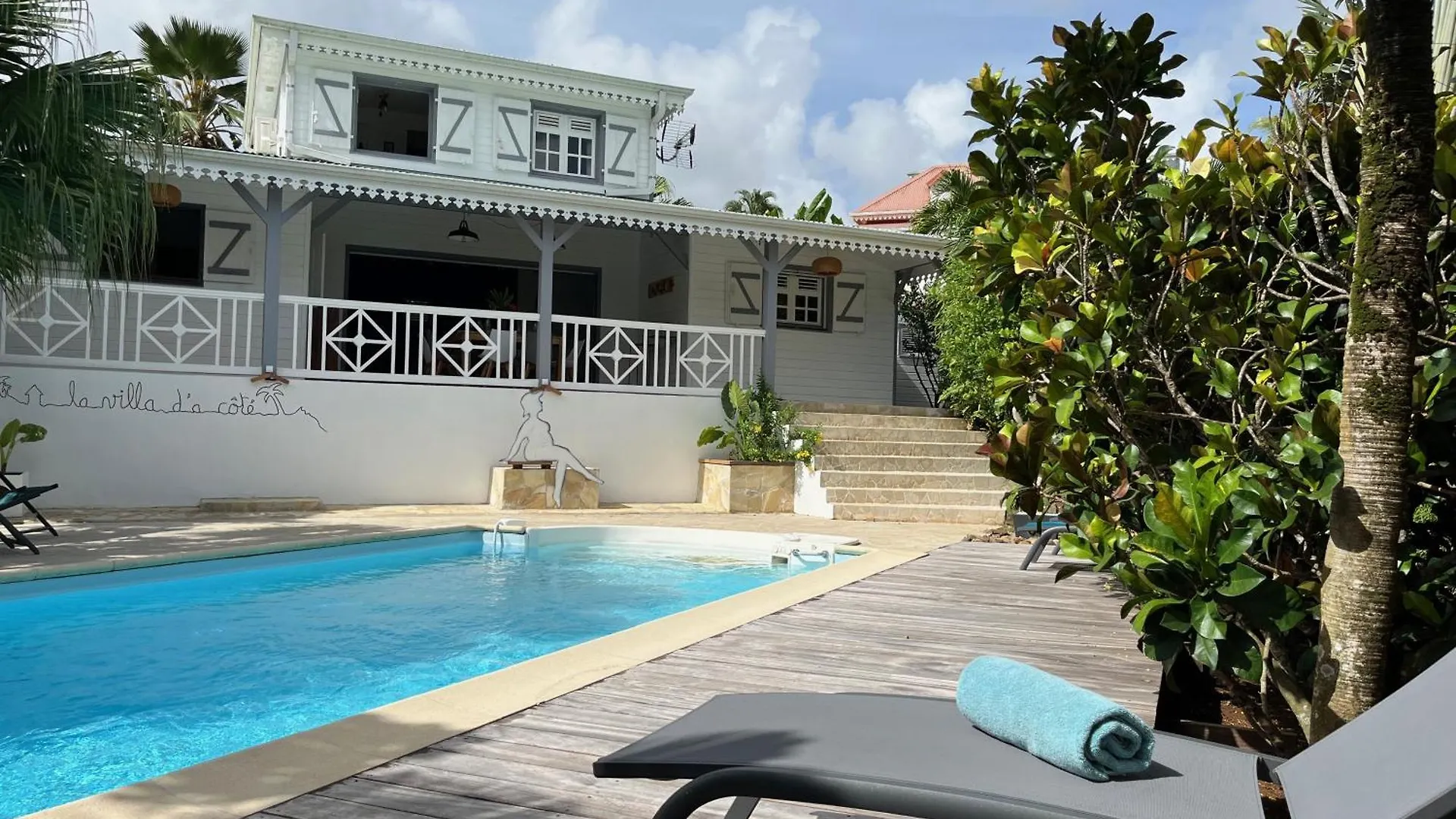 La Villa D'A Cote Le Marin